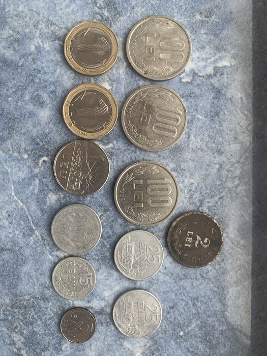 Vand monedele vechi din imagine