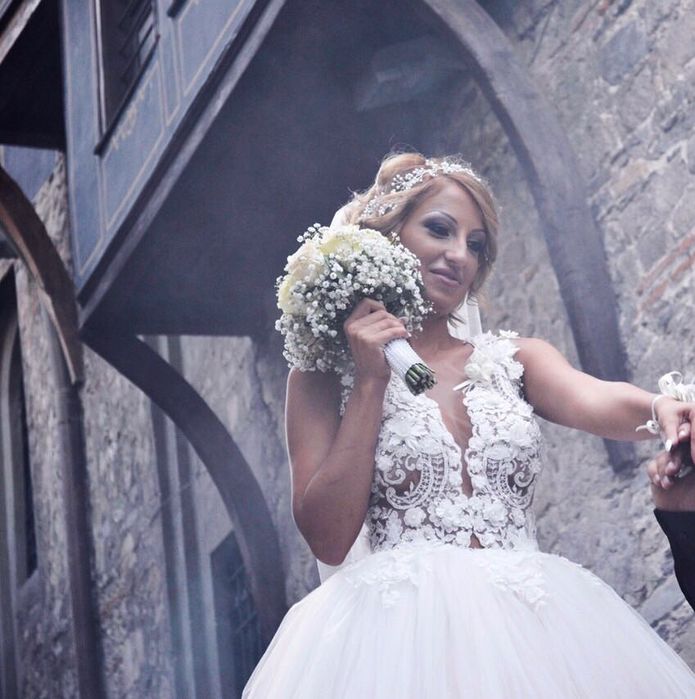 Булчинска рокля с було