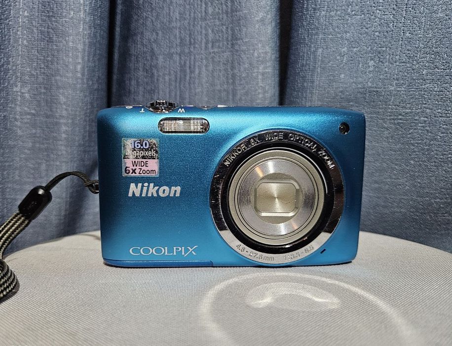 Nikon Coolpix цифровой фотоаппарат