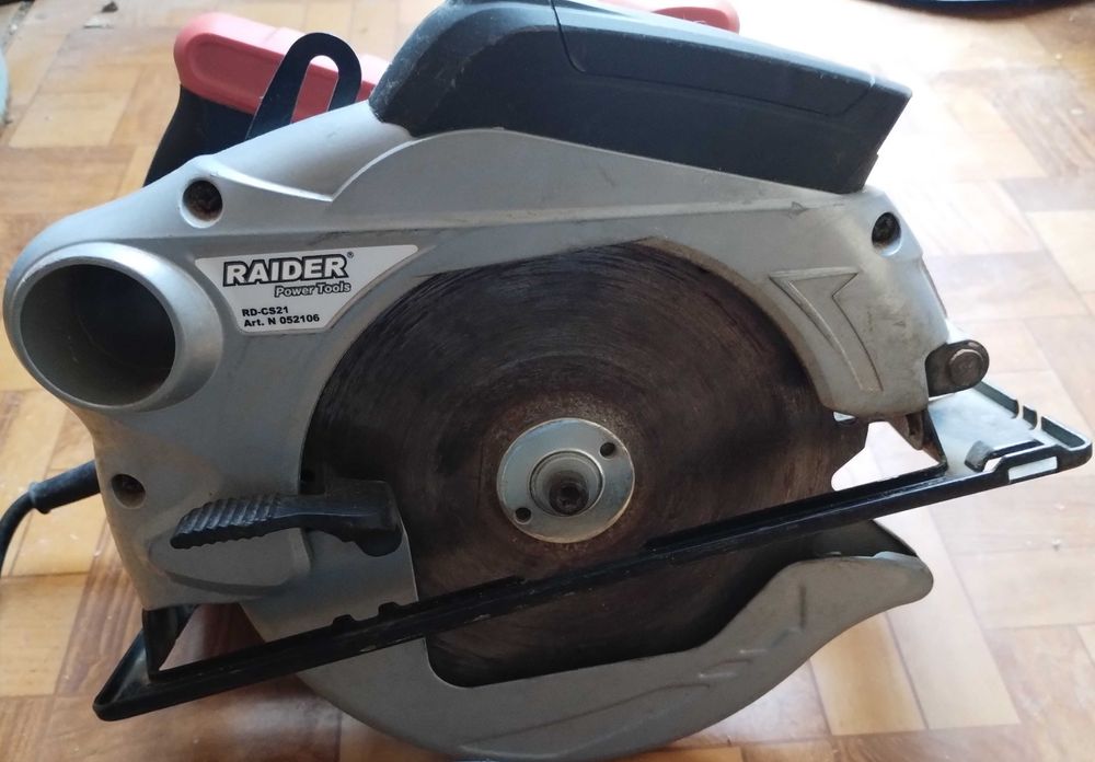 Инструменти Raider Циркуляр,трион (Зеге),Ъглошлайф,Зарядно акумулатор
