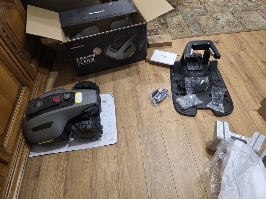 robot de tuns gazonul Yuka mini series 800m2