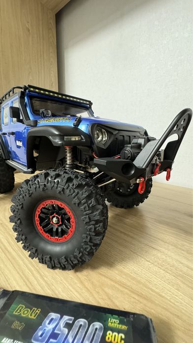 Радиоуправляемая машинка