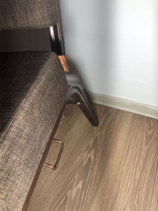 Scaun pentru sala de conferinta/ biserica