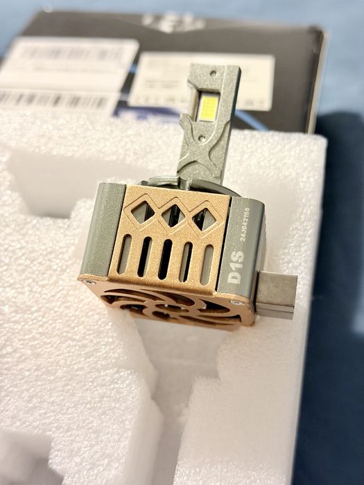 D1S  LED  крушки