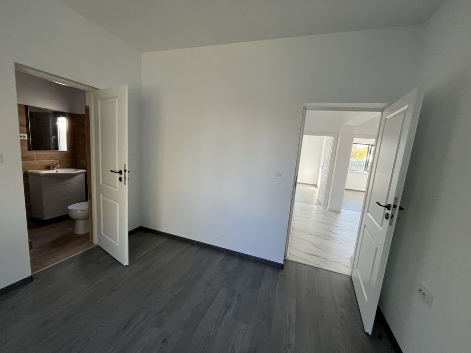 Vand casa nouă în Sânmihaiu Roman