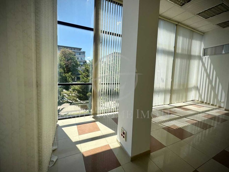 Продава се Офис в Пловдив, Център - 240 кв.м за 1428 €/кв.м - Снимка #5