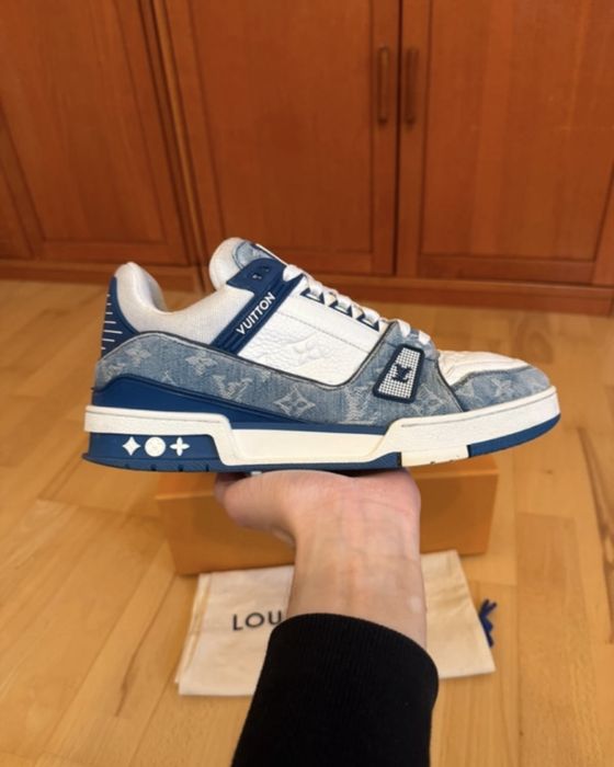 Adidasi Louis Vuitton