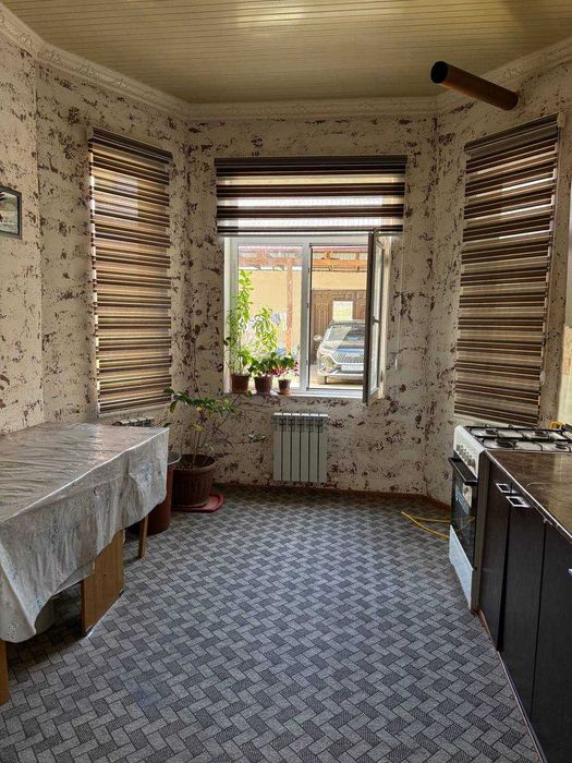 СергелиХонабодБеруний, 3сот.2этаж,7хона узимизни битган уй сотилади!