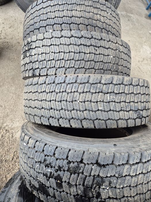285/70R19.5 Continental