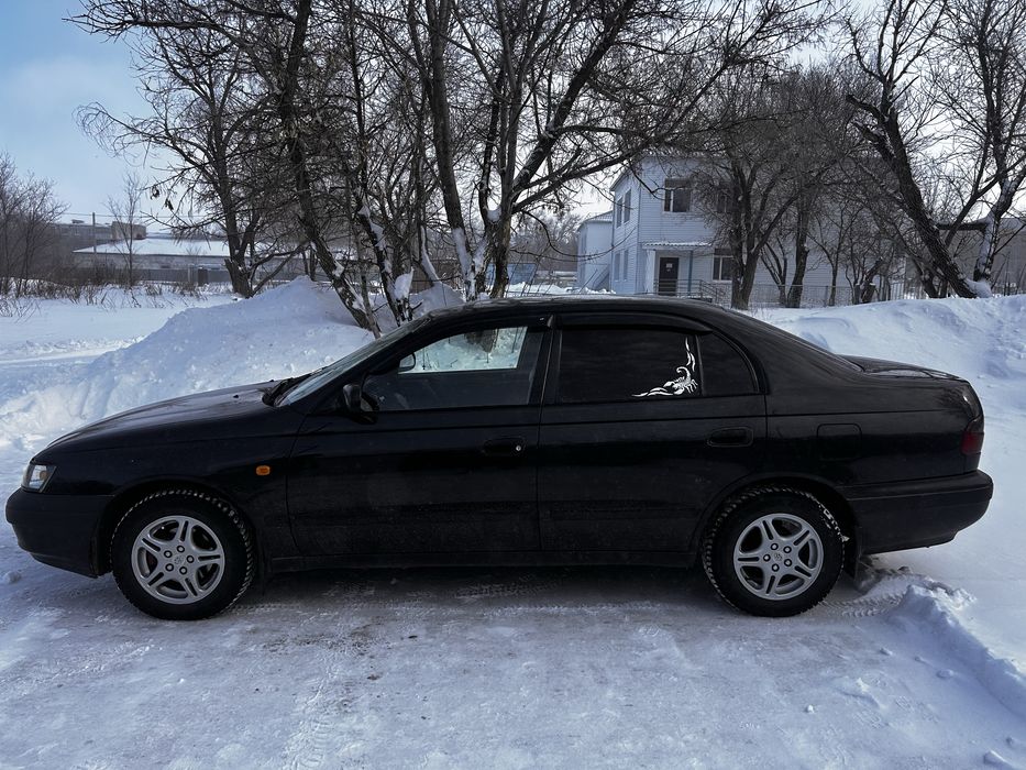 Продам Toyota Carina E