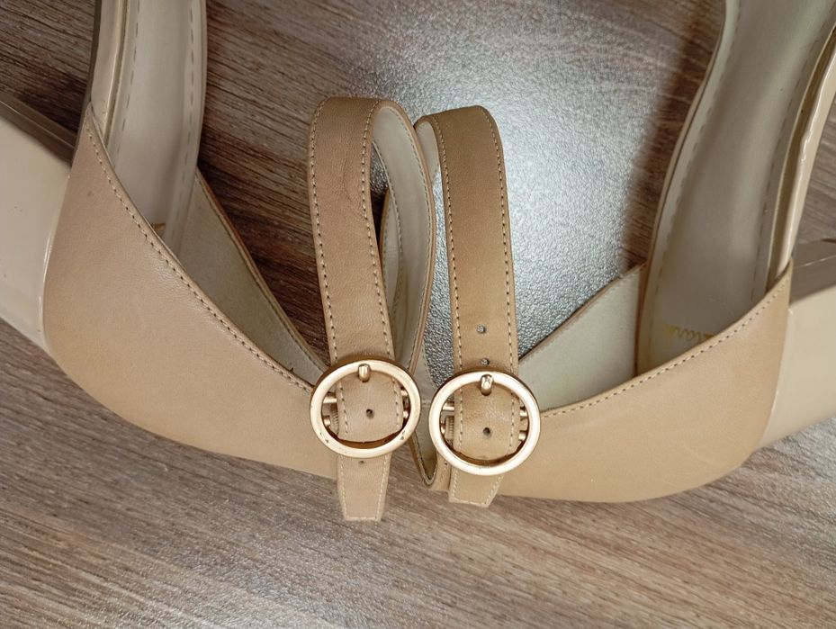 Дамски сандали на ток Clarks Susie Deva Бежови номер 42