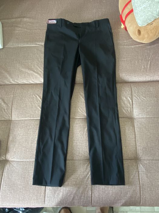 Чёрный костюм 46 го розмера