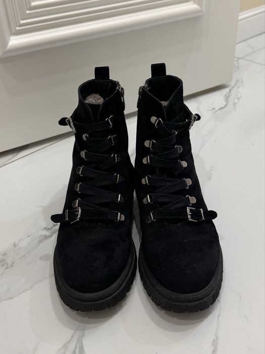 Зимние ботинки с мехом внутри