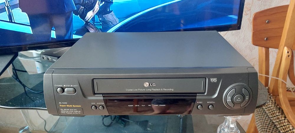 Продам DVD и видеомагнитофон все в отличном состоянии