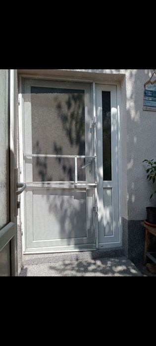 Vând casă zona centrală