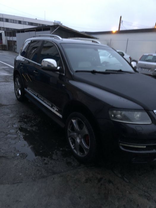 De vanzare touareg 3.0 V6 INDIVIDUAL