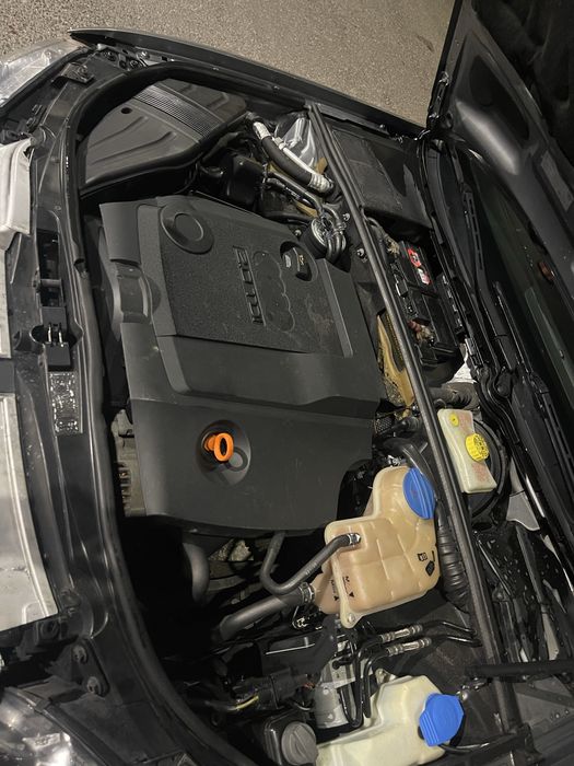 Vand audi a4b7 2.0