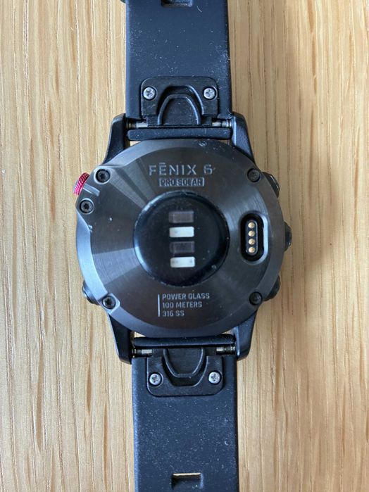Продавам смарт часовник Garmin Fenix 6 PRO Solar