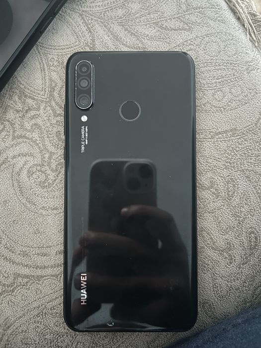 Продам Huawei P30 Lite