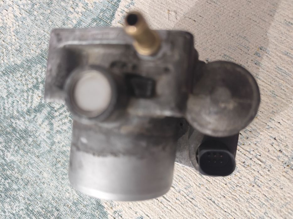 Clapeta accelerație