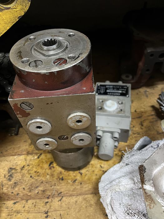 Продам редуктор привода насоса к700