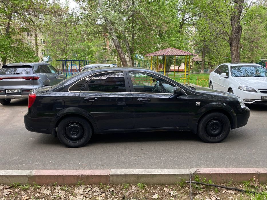 Lacetti 1.8 2012 Holati yaxshi