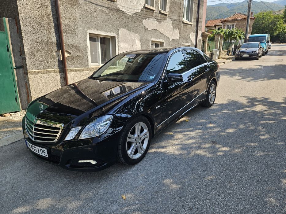 Продава се E350 cdi 2010г
