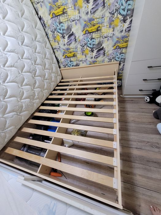 Продам кровать и матрас 160