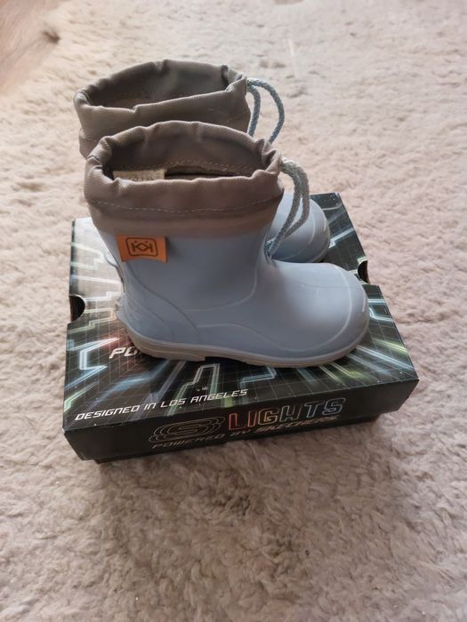 Бебешки ботуши 23 см.