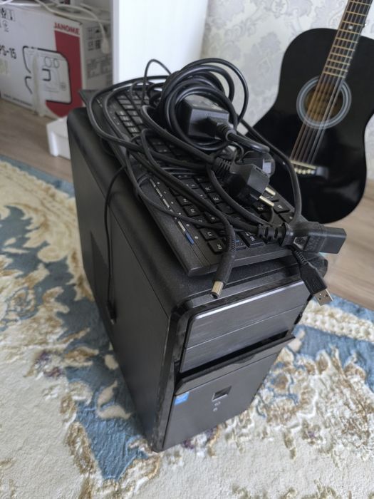 Персональный Настольный Компьютер