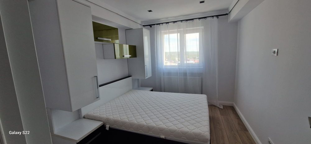 Inchiriez apartament 3 camere zona ultracentrala Targoviste
