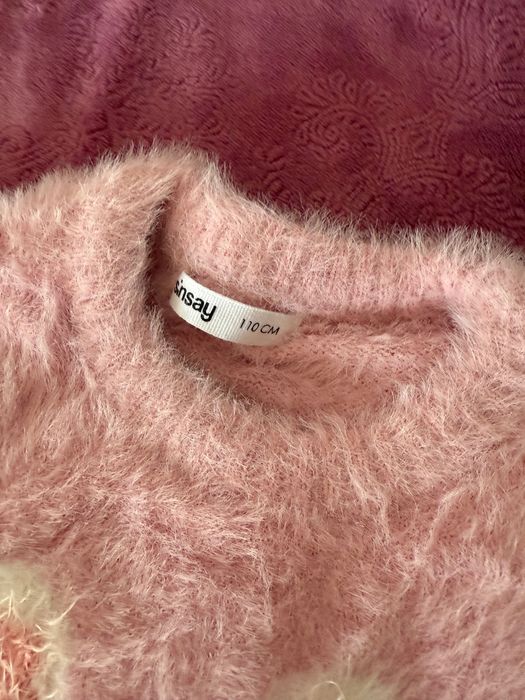 Пуловер за момиче 110 размер