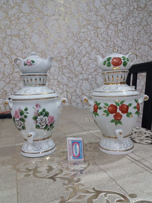 Фарфоровый самовар. Сувенир