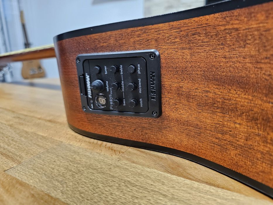 Chitara electro-acustica Cort