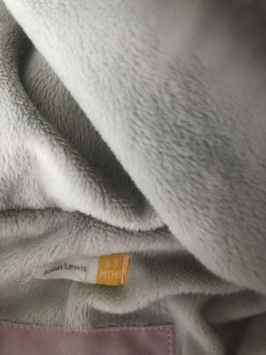 Salopete iarna  si ghete fetita