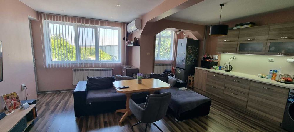 Продава се Тристаен апартамент в Разград, Бели Лом - 105 кв.м за 1700 €/кв.м - Снимка #6