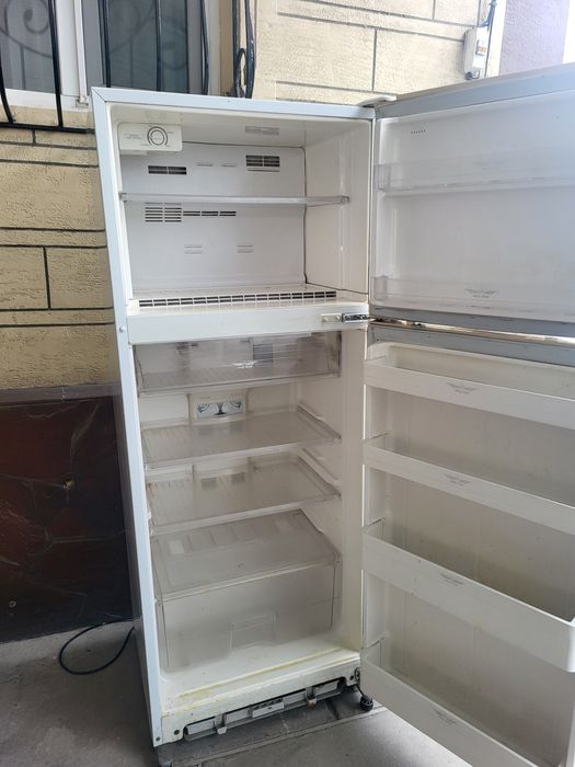 Холодильник ноуфрост и стиралка