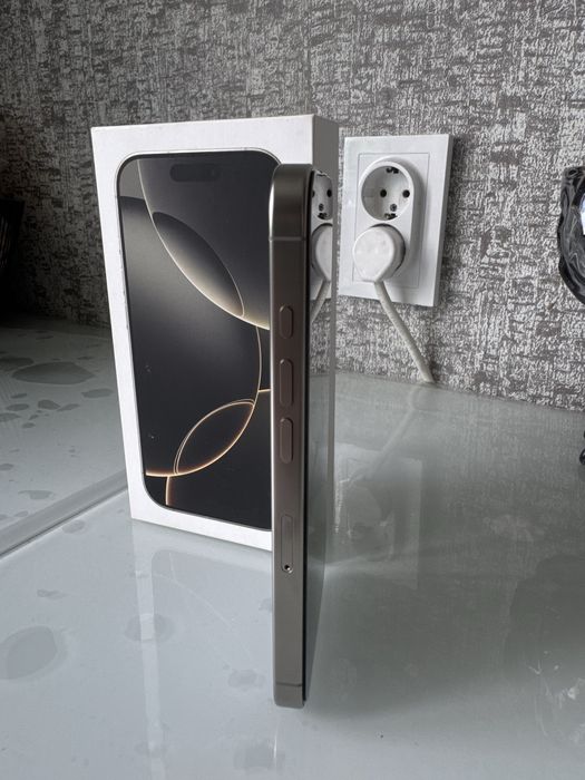Продаю iPhone 16 Pro 128 ГБ.