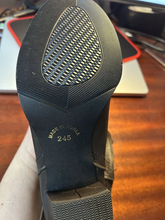 Корейские кожанные женские ботинки