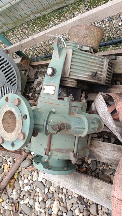 Pompe la cardan pompe