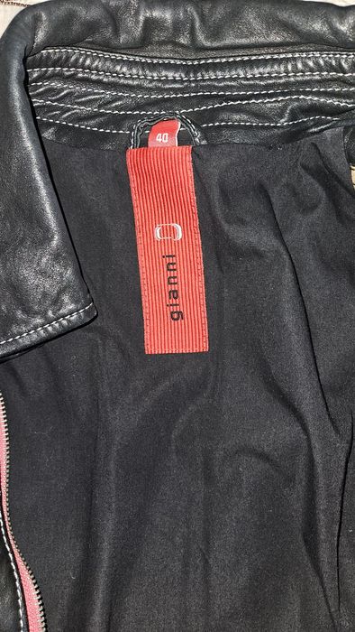 Кожаный пиджак 40 размера