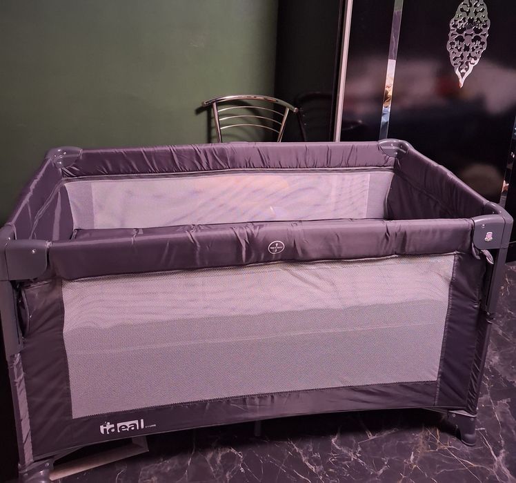 Pătuț pliabil bebeluși