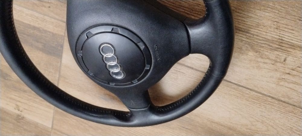 Волан Ауди а3 8л