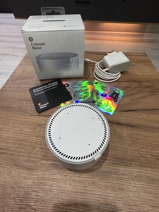 Продам Яндекс станцию мини