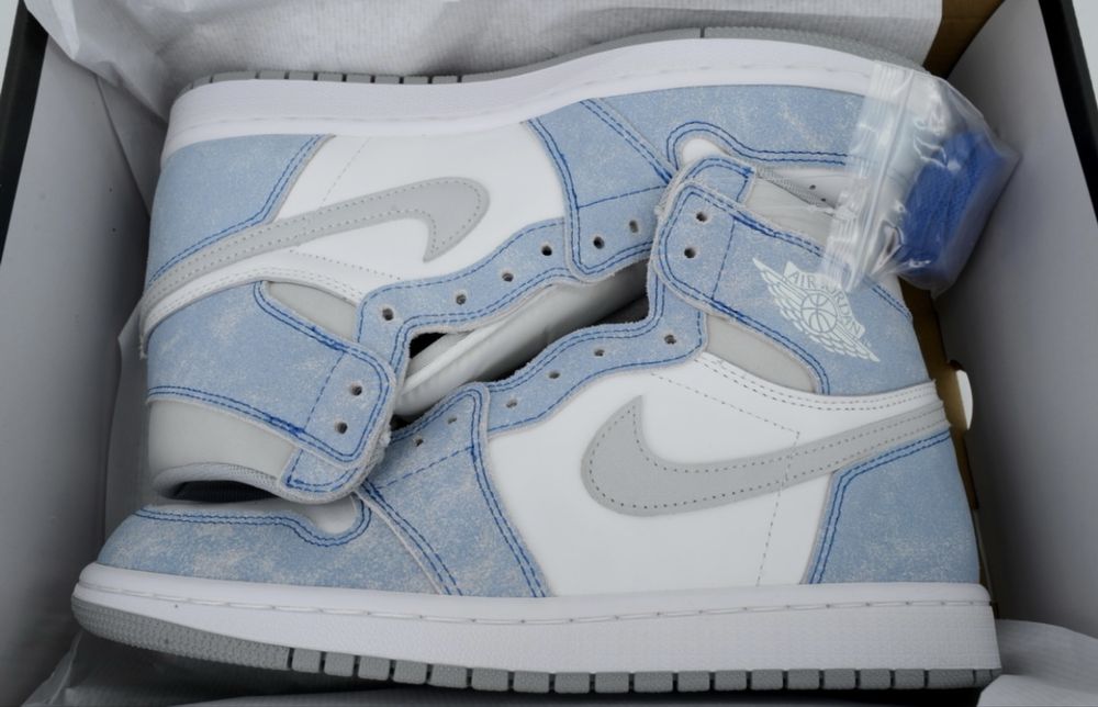 Jordan 1 High Hiper Royal