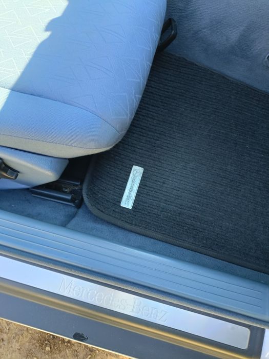 2004 Mercedes C180 бензин