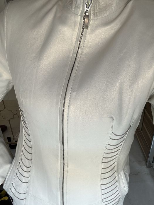 Pardesiu din piele crem