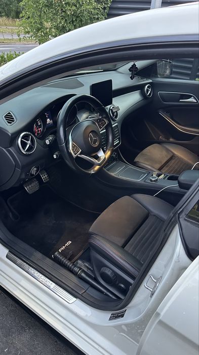 Мерцедес ЦЛА200 АМГ Пакет,Carplay