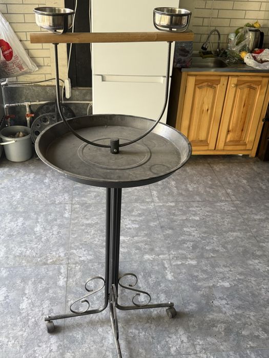 Подставка - сидушка для папугайя