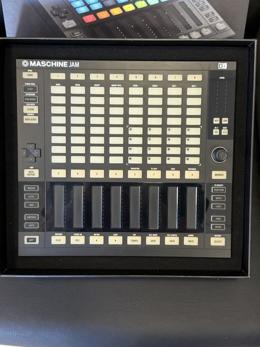 Продавам Maschine JAM